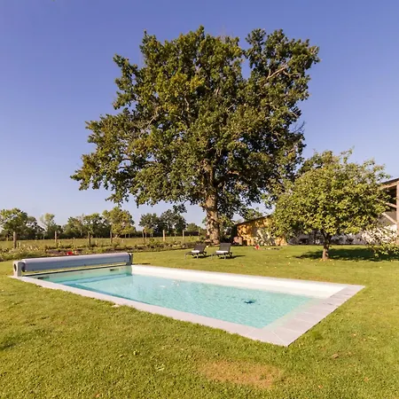 Casa vacanze Jungle Avec Terrasse Et Piscine Chauffée Près De Nantes - Fr-1-306-1304 *