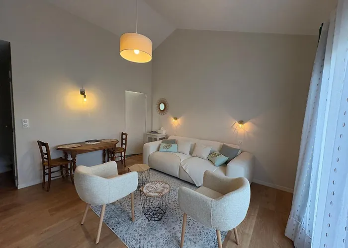 Jungle Avec Terrasse Et Piscine Chauffee Pres De Nantes - Fr-1-306-1304 *