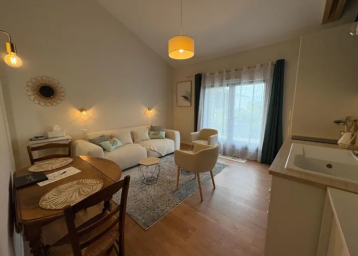 Дом отдыха Jungle Avec Terrasse Et Piscine Chauffee Pres De Nantes - Fr-1-306-1304 *